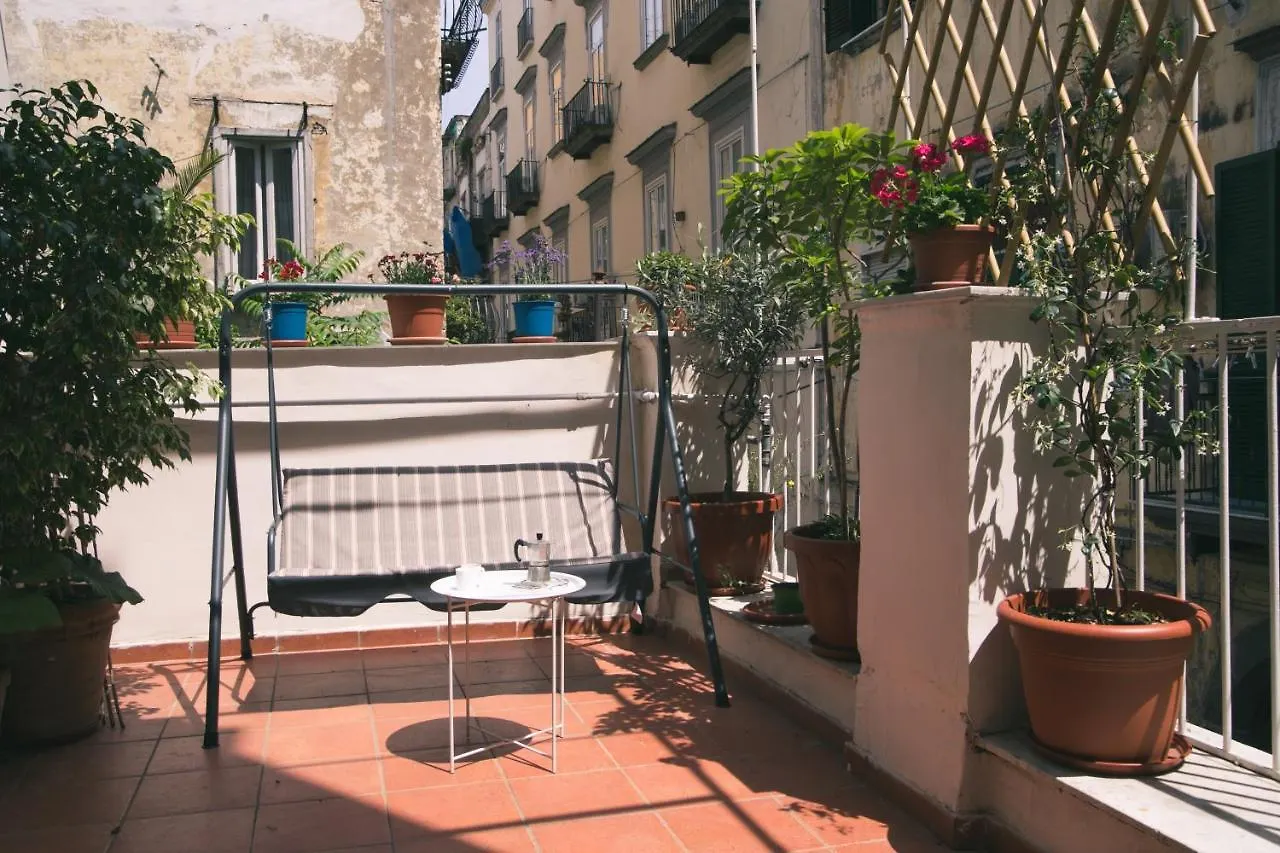 La Casa Del Nespolo, 2 Terrazzi E 2 Bagni In Centro Apartment Naples