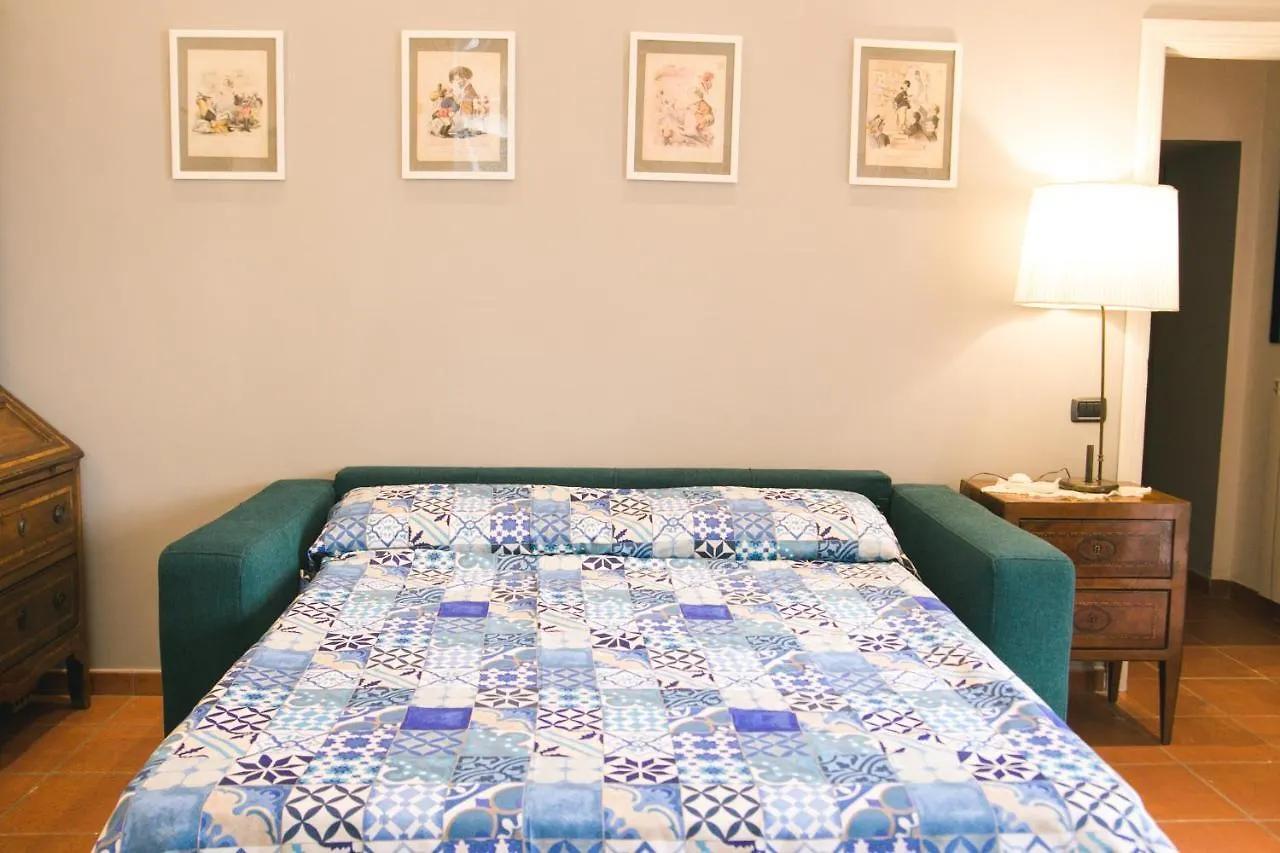 La Casa Del Nespolo, 2 Terrazzi E 2 Bagni In Centro Apartment Naples
